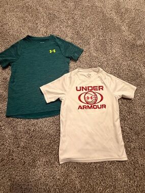 Under Armour White Short Sleeve Tee with Red Logo & Teal Green Performance Shirt